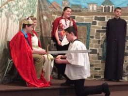 Showcase HS knighting with sword